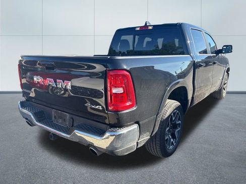 Used 2025 RAM 1500 Laramie AWD/4WD image 3