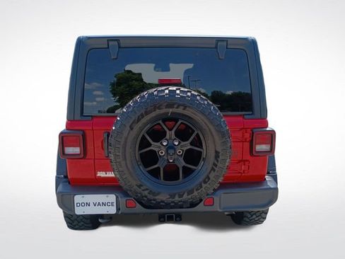 Used 2025 Jeep Wrangler Unlimited Sport AWD/4WD image 4