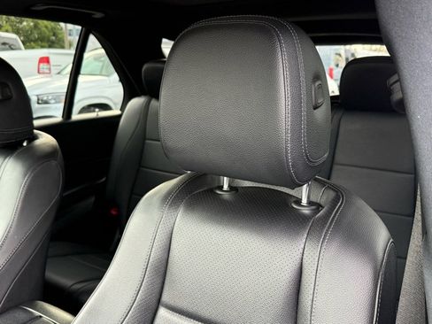 Used 2020 Mercedes-Benz GLE 350 4MATIC image 3