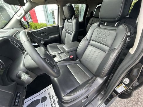 Certified 2024 Nissan Frontier SL image 15