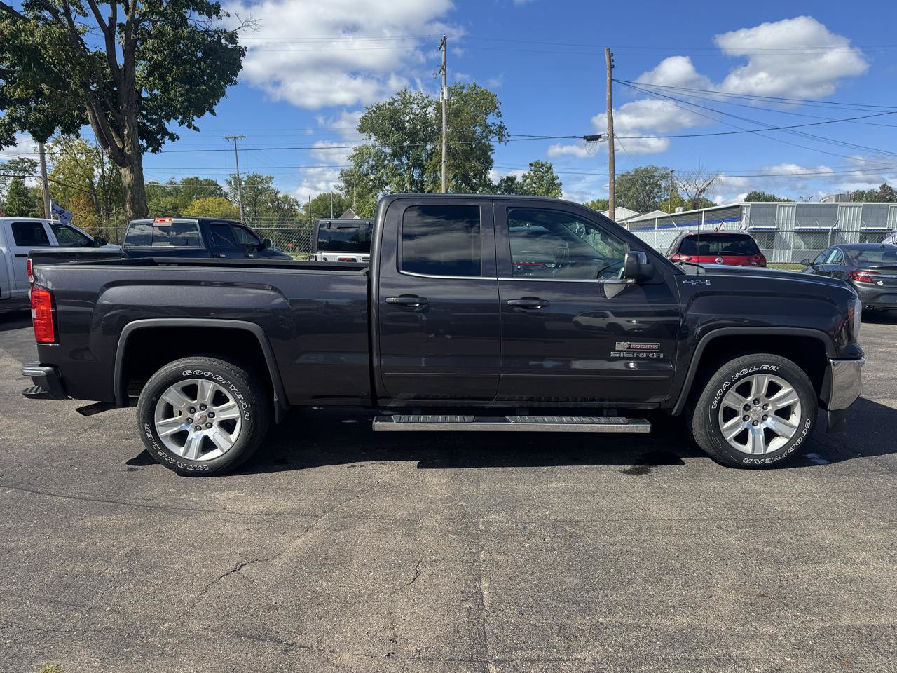 Used 2016 GMC Sierra 1500 SLE w/ SLE Convenience Package AWD/4WD image 3