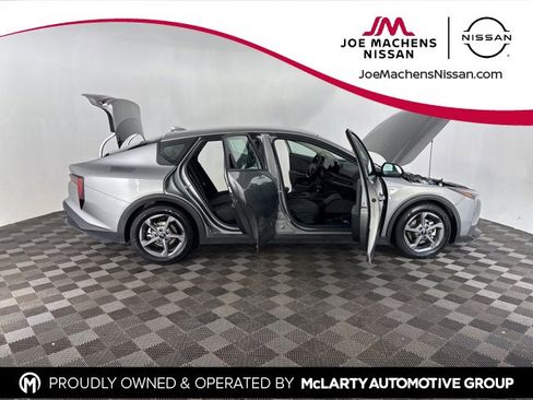 Used 2025 Kia K4 LXS image 13