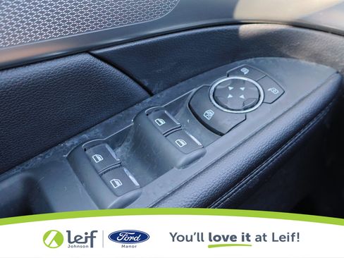 Used 2018 Ford Explorer XLT w/ Equipment Group 202A image 14