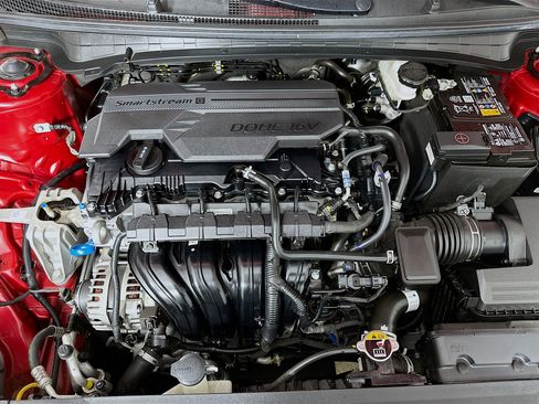 Used 2025 Kia K4 LXS image 33