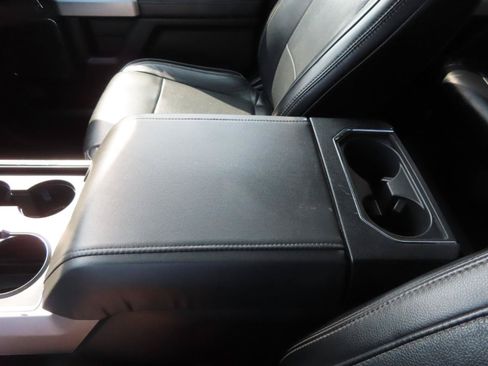 Used 2019 Ford F250 Lariat w/ Lariat Ultimate Package AWD/4WD image 35