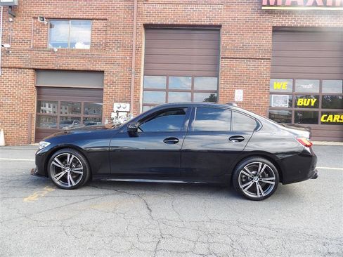 Used 2021 BMW 330i xDrive Sedan w/ Convenience Package AWD/4WD image 2
