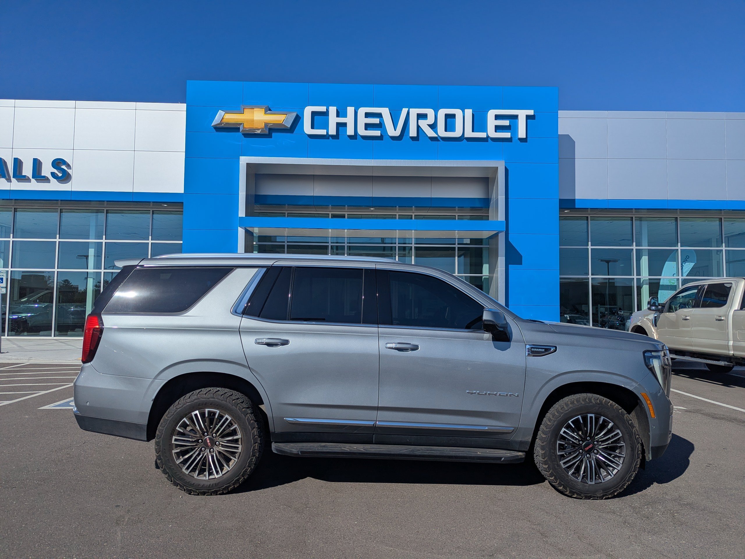 Used 2025 GMC Yukon Elevation AWD/4WD image 40