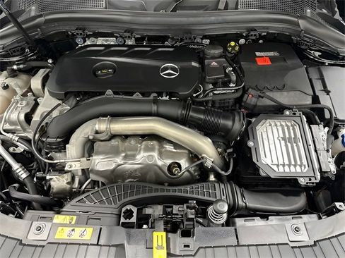 Used 2025 Mercedes-Benz GLA 250 4MATIC image 10