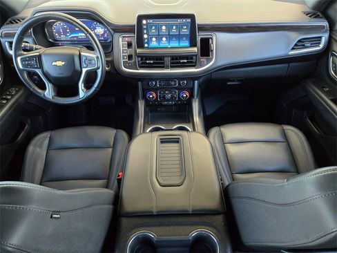 Used 2022 Chevrolet Tahoe LT w/ LT Signature Plus Package image 17