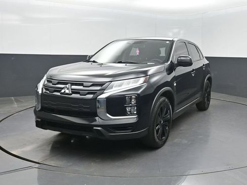 Used 2024 Mitsubishi Outlander Sport LE AWD/4WD image 2
