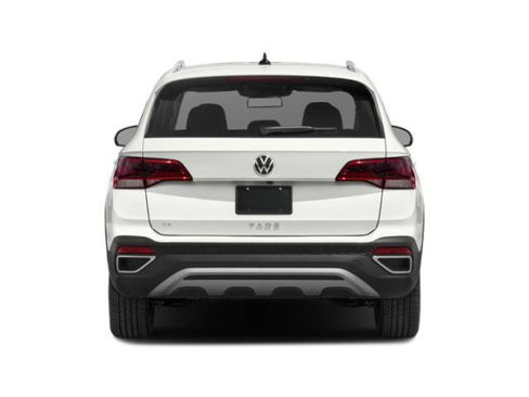 Used 2022 Volkswagen Taos SE w/ Panoramic Sunroof Package FWD image 8