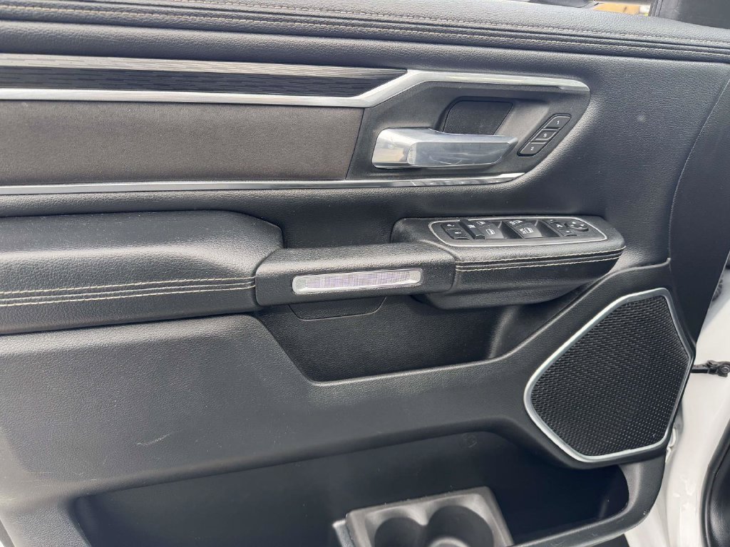 Used 2023 RAM 1500 Laramie AWD/4WD image 16