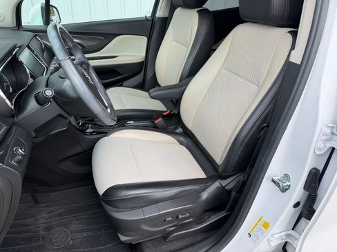 Used 2018 Buick Encore Preferred image 11