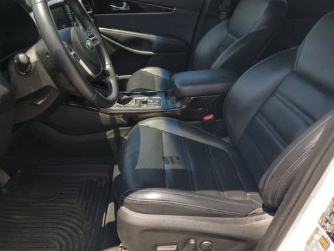 Used 2019 Kia Sorento EX AWD/4WD image 17