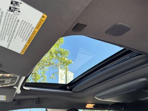 Certified 2023 Toyota Sienna Platinum image 35