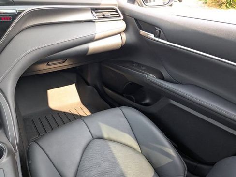 Used 2023 Toyota Camry XSE FWD image 18