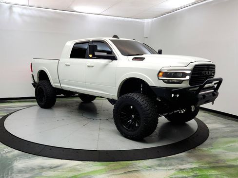 Used 2021 RAM 2500 Laramie AWD/4WD image 3