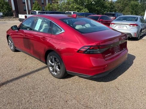 Used 2024 Honda Accord EX image 4