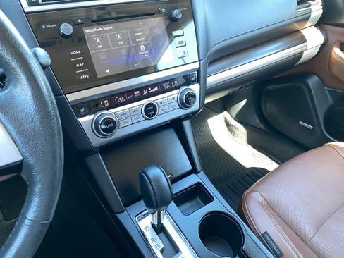 Used 2017 Subaru Outback 3.6R Touring AWD/4WD image 17