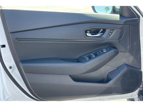 Certified 2025 Honda Accord EX-L image 11