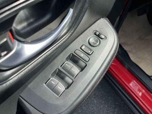 Used 2025 Honda HR-V Sport image 17