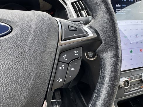 Certified 2024 Ford Edge SEL image 16