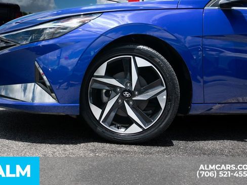 Used 2022 Hyundai Elantra Limited image 10