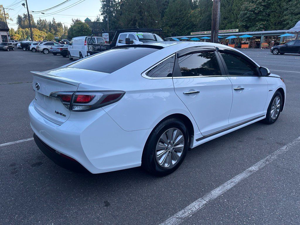 Used 2017 Hyundai Sonata SE FWD image 26