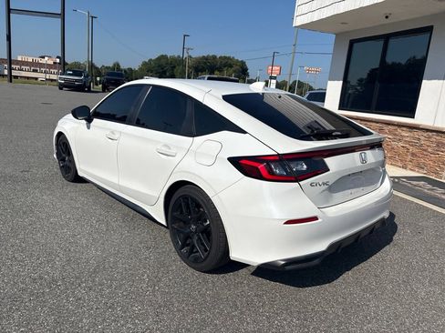 Used 2023 Honda Civic Sport image 6