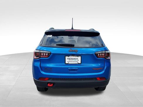 New 2026 Jeep Compass Trailhawk w/ Sun, Sound & Navigation Group AWD/4WD image 4