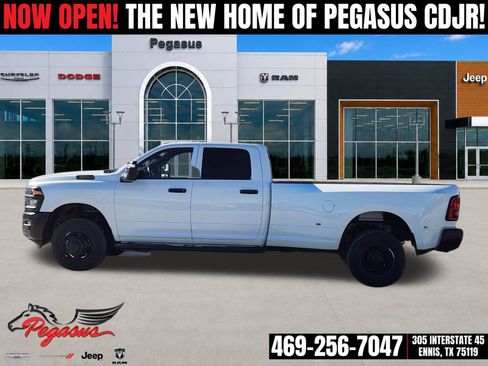 New 2026 RAM 3500 Tradesman AWD/4WD image 3