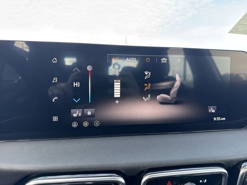 New 2026 Nissan Sentra SV image 19