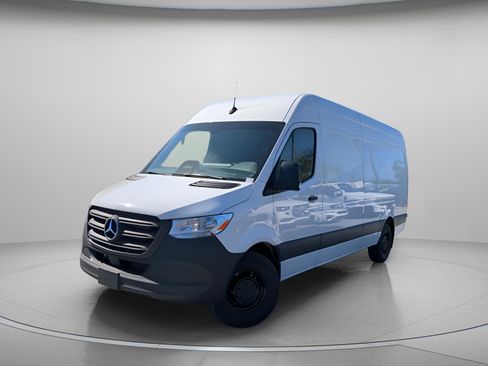 New 2025 Mercedes-Benz Sprinter 2500 image 2