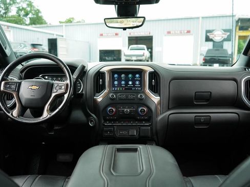Used 2022 Chevrolet Silverado 2500 High Country w/ Z71 Off-Road Package AWD/4WD image 10