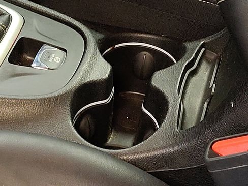 Used 2018 Jeep Cherokee Latitude Plus image 26