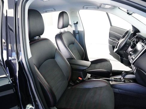 Used 2024 Mitsubishi Outlander Sport SE AWD/4WD image 16