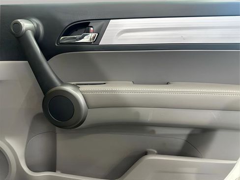 Used 2011 Honda CR-V EX-L image 24