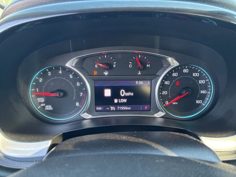 Used 2021 Chevrolet Traverse LT w/ LT Premium Package AWD/4WD image 25