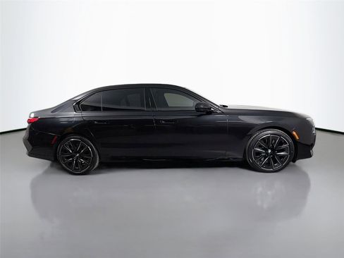 New 2026 BMW 740i RWD image 5