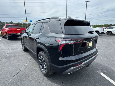 New 2026 Chevrolet Equinox ACTIV w/ Convenience Package III FWD image 8