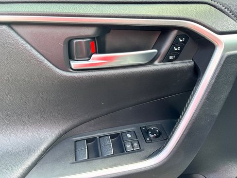 Used 2020 Toyota RAV4 Limited w/ All Weather Liner Package AWD/4WD image 16