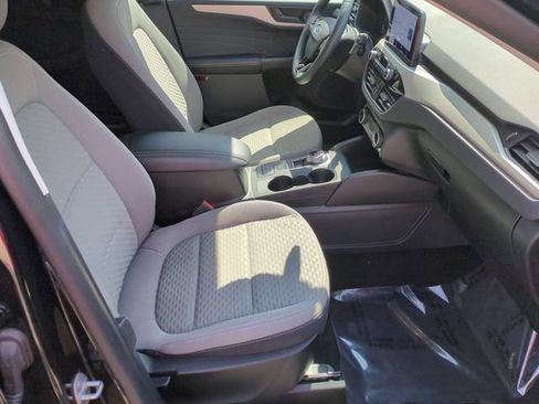 Used 2022 Ford Escape SE w/ Cold Weather Package FWD image 29