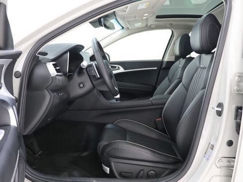 Used 2026 Genesis G70 2.5T Prestige AWD/4WD image 18