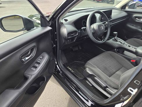 Used 2023 Honda HR-V LX image 18