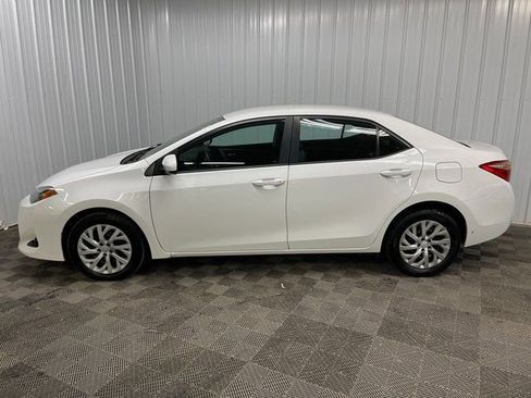 Used 2018 Toyota Corolla LE image 7
