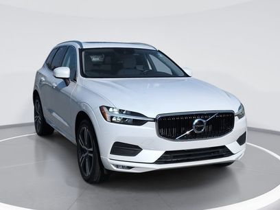 Used 2021 Volvo XC60 T5 Momentum w/ Premium Package
