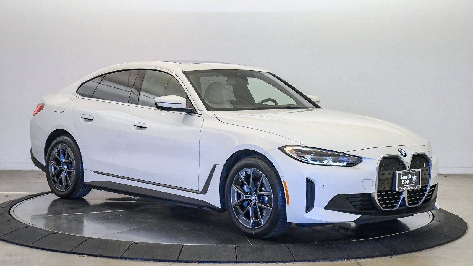Certified 2024 BMW i4 eDrive35 w/ Convenience Package RWD image 6