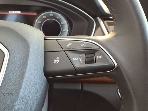 Used 2025 Audi Q5 2.0T Premium Plus AWD/4WD image 16
