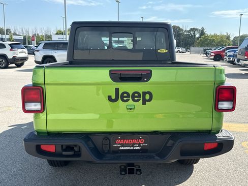 New 2026 Jeep Gladiator Sport AWD/4WD image 5