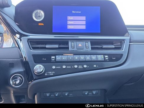 Certified 2025 Lexus ES 300h w/ Premium Package image 19